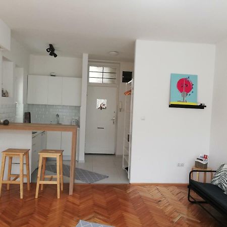 Bright & Stylish Studio Home, Superbly Located سراييفو المظهر الخارجي الصورة