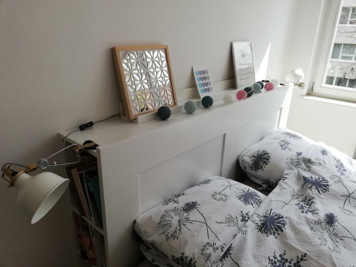 Bright & Stylish Studio Home, Superbly Located سراييفو المظهر الخارجي الصورة