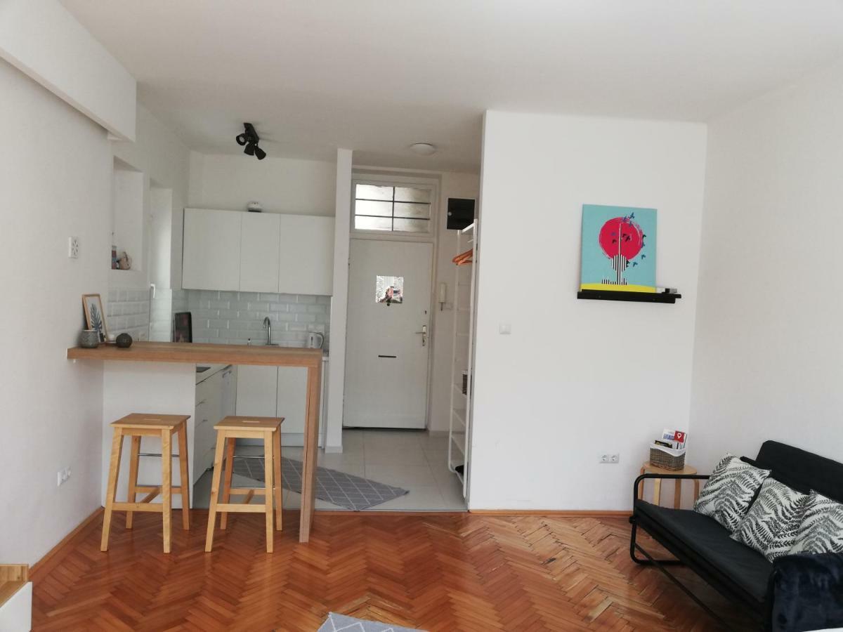 Bright & Stylish Studio Home, Superbly Located سراييفو المظهر الخارجي الصورة